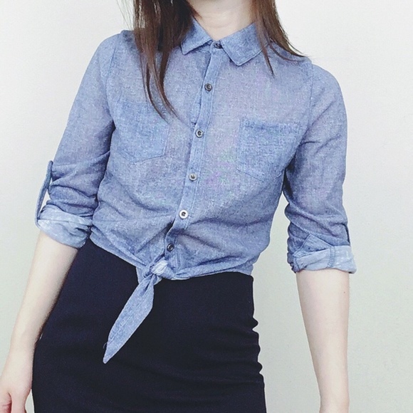 SmilingBear Tops - NWT Denim-looking button down shirt